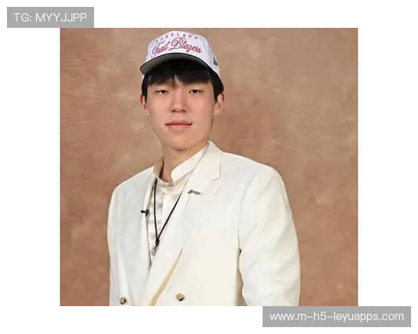 杨瀚森迎来高光夜，社媒粉丝喷薄而出